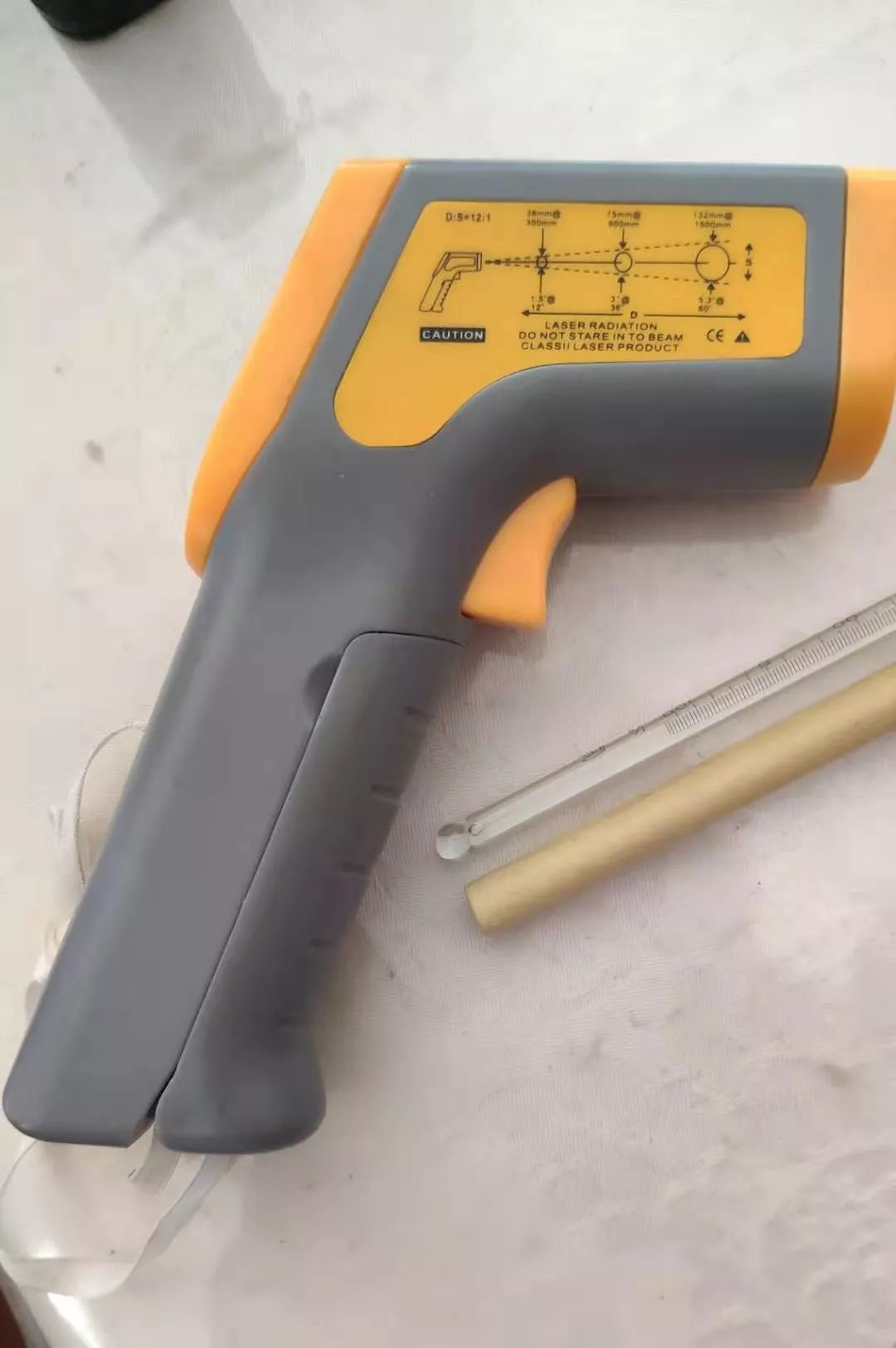 d76黑白胶卷冲洗经验,暗房洗胶卷用什么颜色灯