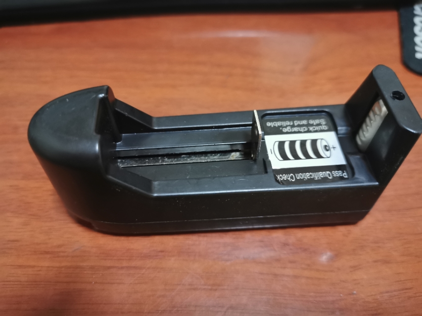 手电钻锂电池过充了怎么办,手电钻电池饿死了怎么恢复充电