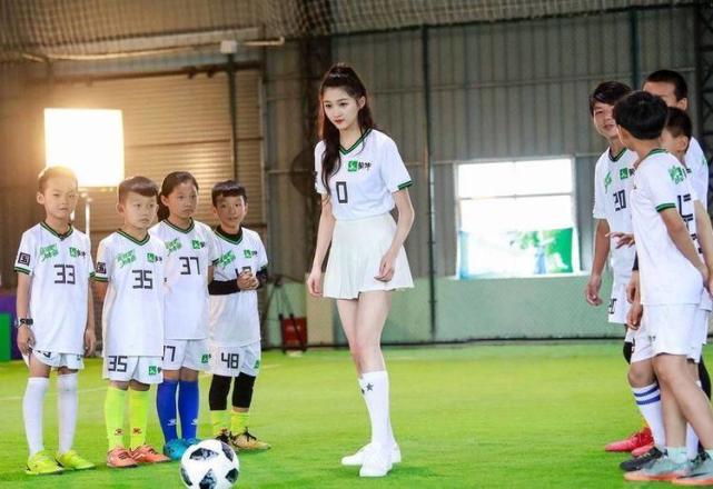 鹿晗回应被周杰伦翻牌子,鹿晗被认错的综艺叫什么