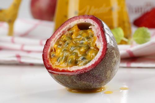 可以和蜂蜜拌着吃的水果,什么水果柠檬蜂蜜最刮油