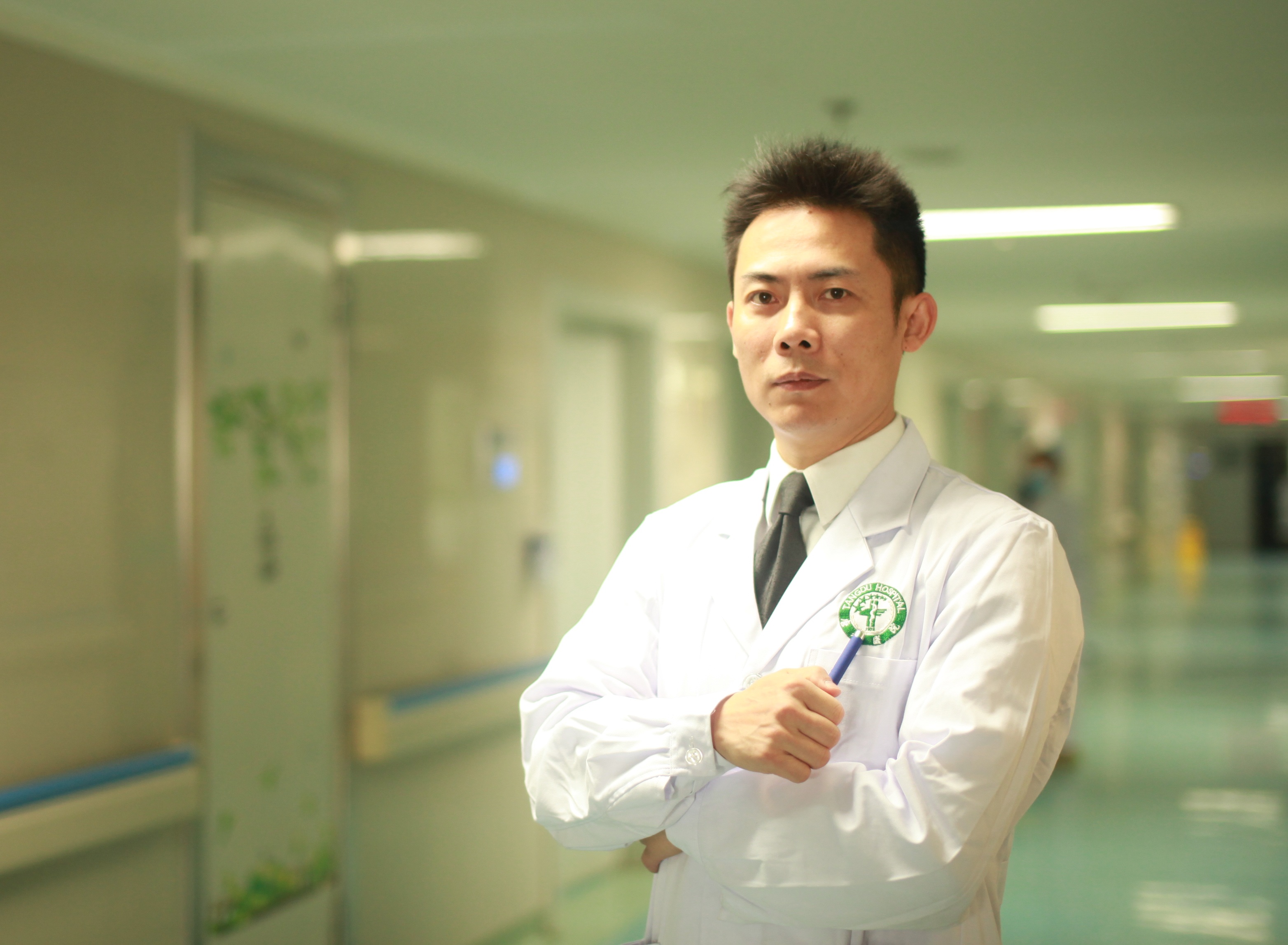 隐性脊柱裂小凹需要手术吗,隐性脊柱裂需要检查什么