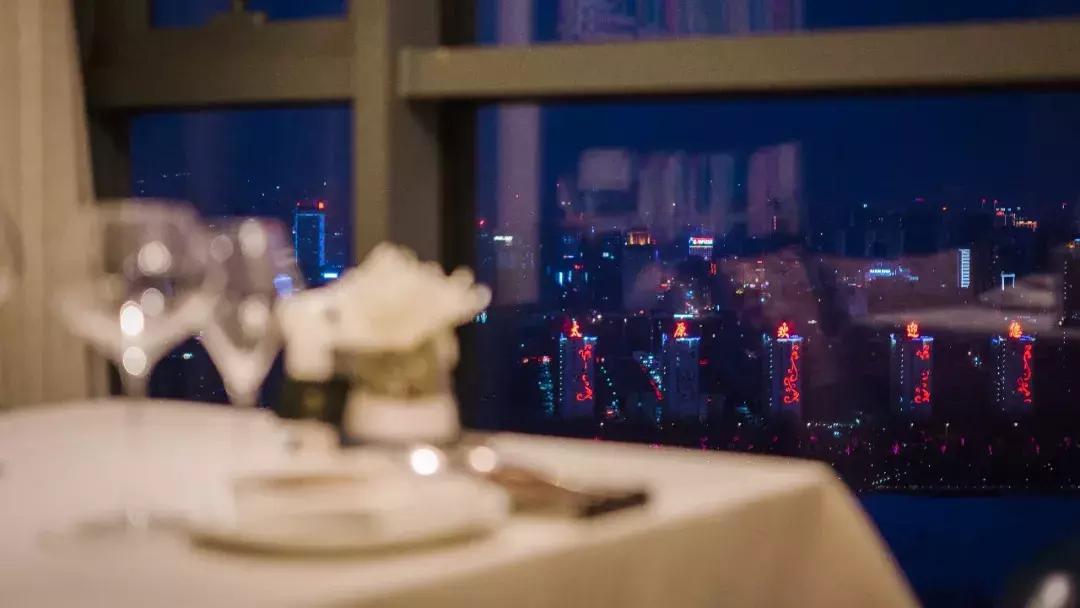 山西艺奢书廊餐厅 (太原艺奢书廊餐厅生日布置)