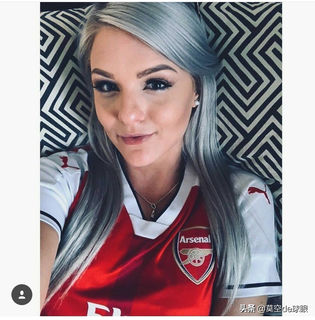 热爱足球的姐妹们最帅气,迟到的说一声,祝所有女球迷节日快乐!
