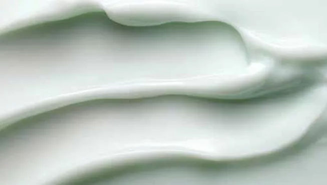 法国雅漾属于几线品牌,雅漾和理肤泉水乳哪个好