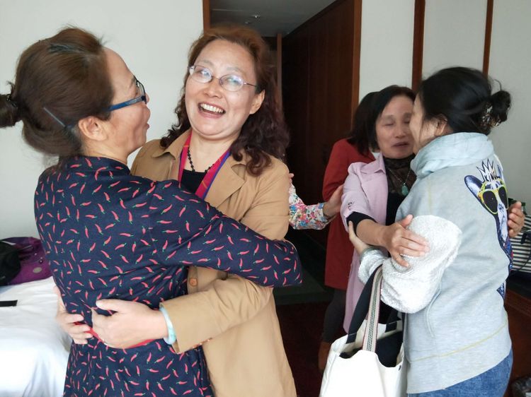 岁月不老我们不散全文,岁月不老我们不散什么意思