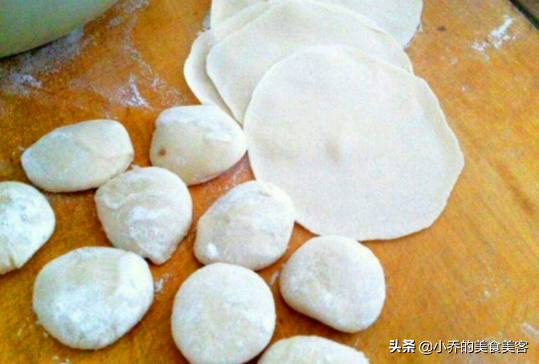 白菜肉馅包子好吃有诀窍，注意这5点，又大又白不发瘪，味道鲜香