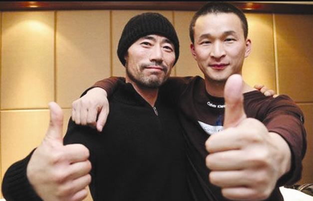 旭日阳刚落魄街头卖唱,旭日阳刚草根歌星组合