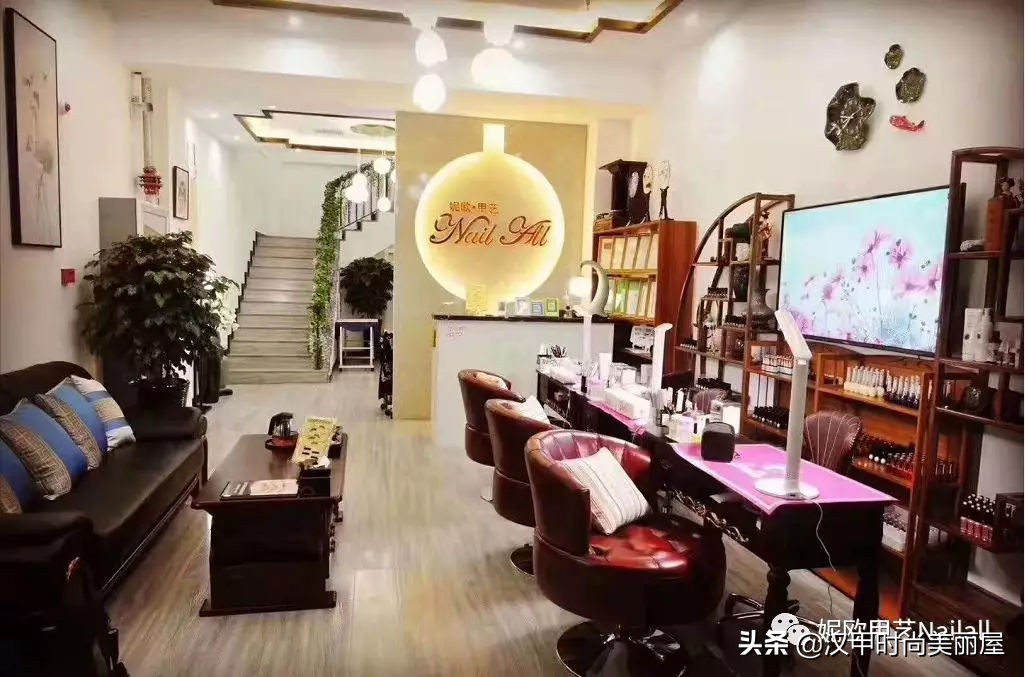 如何成功开好一家美甲店店铺选址,怎么开一家美甲店加盟店