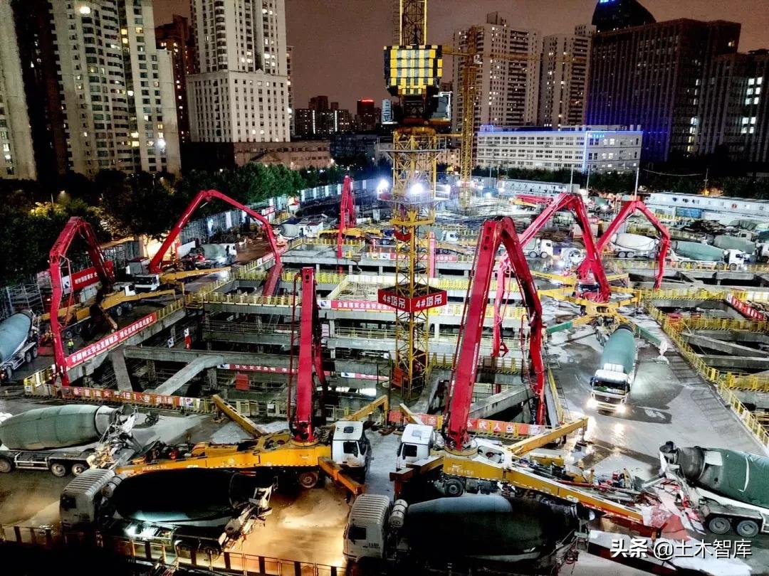 浦西第一高楼底板浇筑,浦西第一高楼什么时候完工