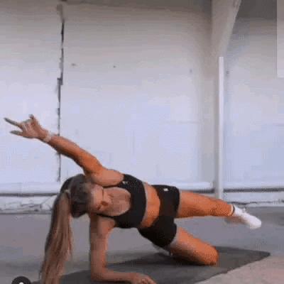 练好马甲线是不是腹肌会更加明显,练马甲线把横向腹肌练出来了咋办