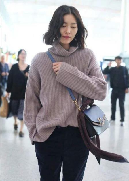 系丝巾的多种好看方法简单慢动作,大方丝巾秋冬的18种系法视频教程