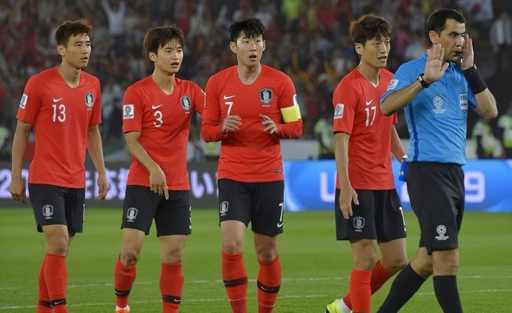 韩国男足2-1逆转日本图片,韩国男足2-1逆转中国队