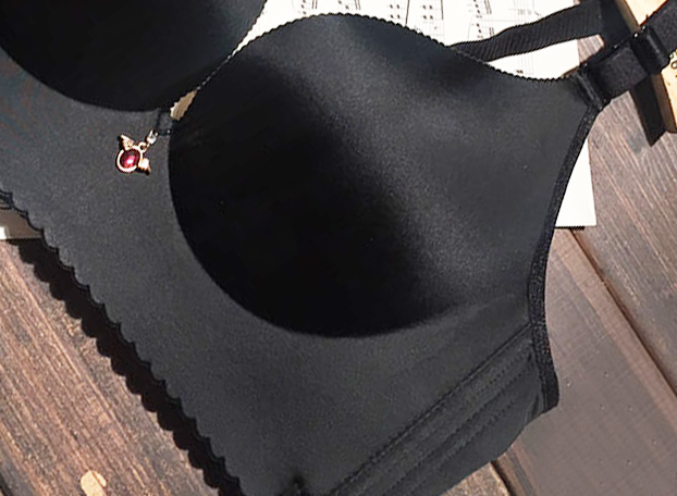 夏季内衣穿什么款式轻薄无痕,内衣舒适无束缚感夏季