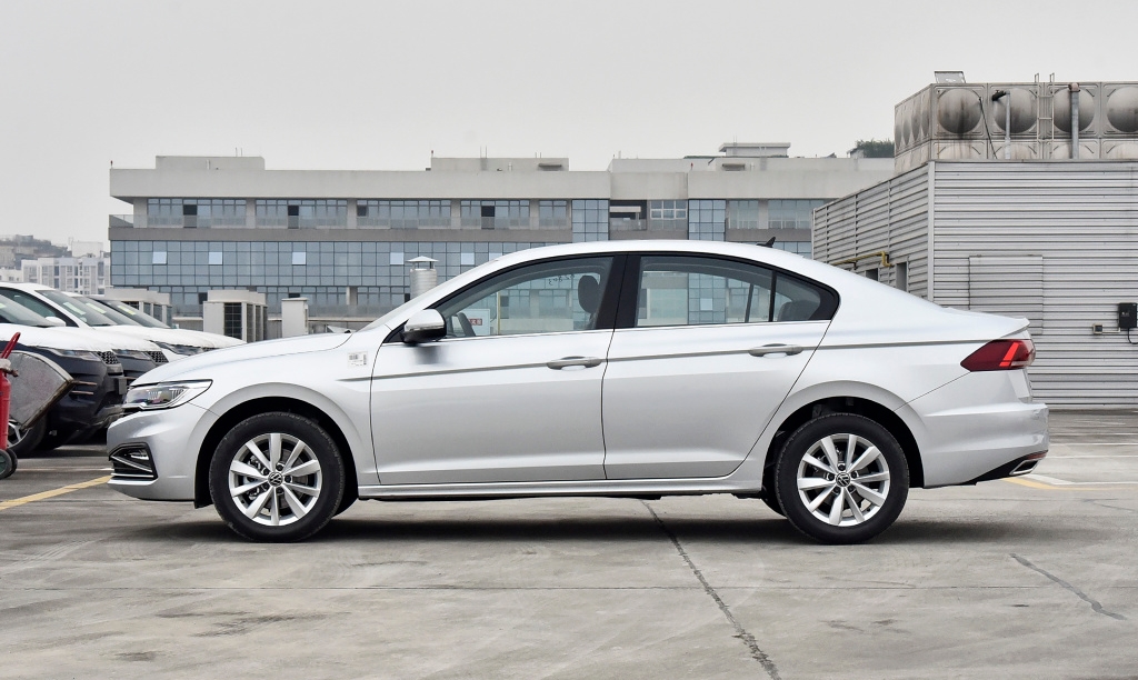 从5个方面简评丰田卡罗拉,宝来的评价