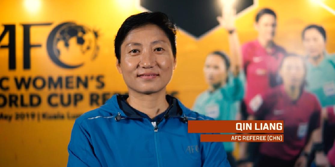 世界杯比赛罢赛,中国足球队员对裁判吐口水