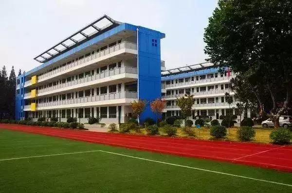 南京学区房和非学区房价格差多少,目前南京学区房以后升值空间大吗