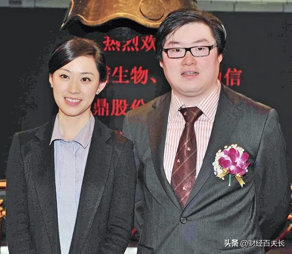 白手起家，还是白手套？不重要，因为他终于消停了