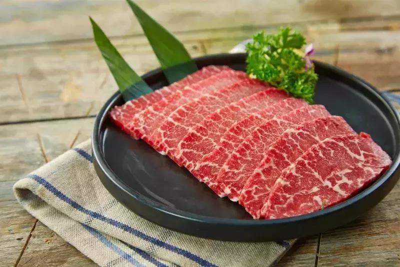 又想骗我去拍照！博大4楼空降网红美食街等你吃！