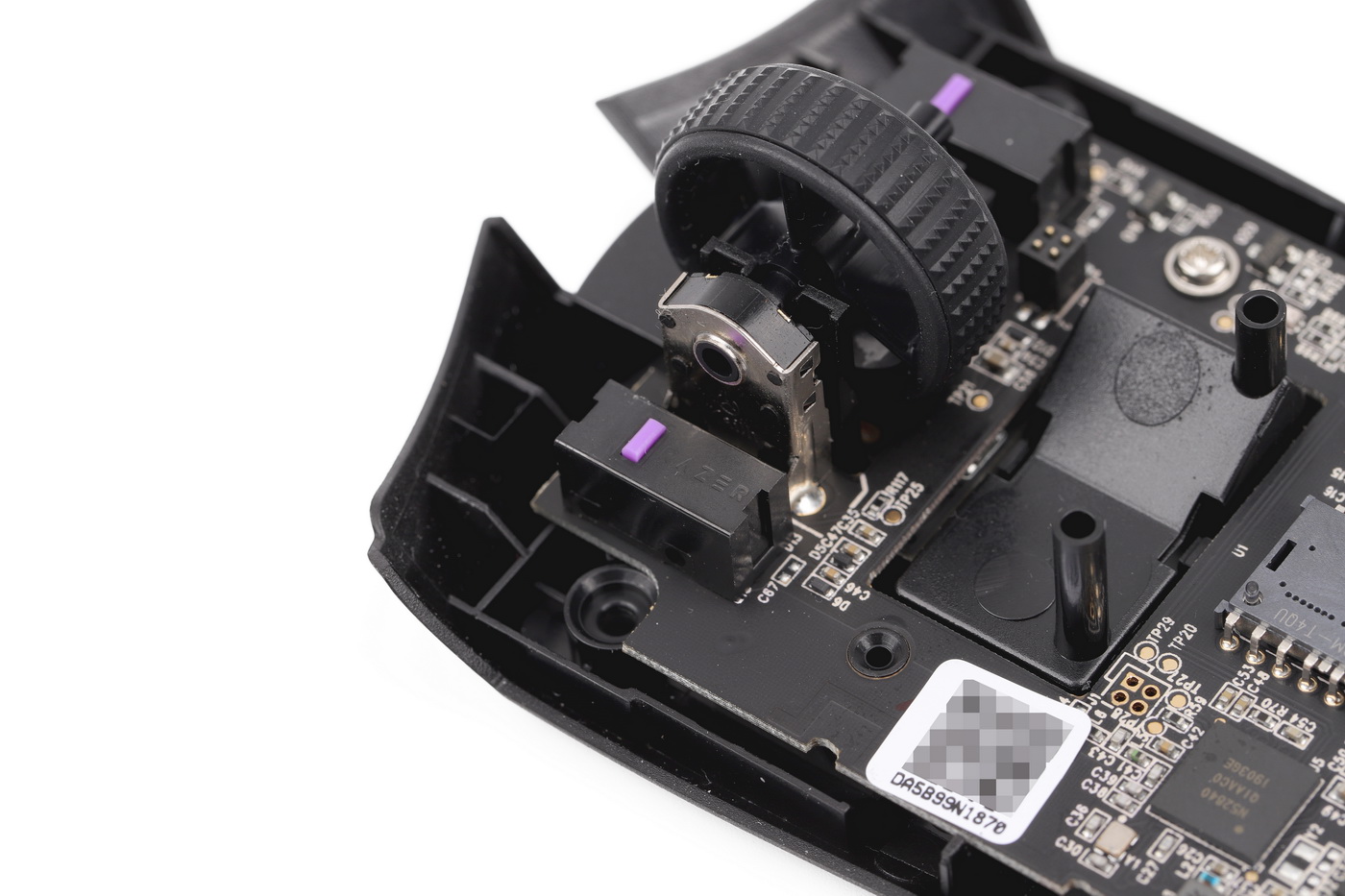 如何不挖洞实现鼠标超轻量化