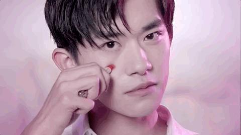 完美日记夏天显白口红黑皮,显白口红黄黑皮拼多多