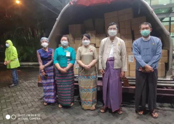 缅甸外交部发文，印度捐赠的医疗物资运抵仰光机场