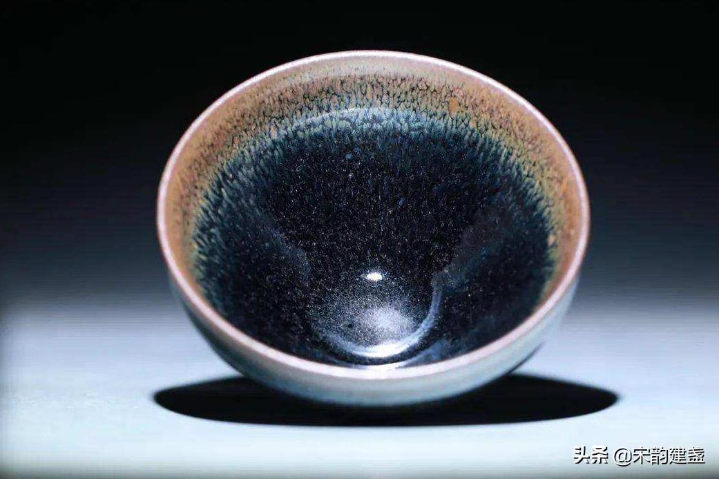 建盏生锈了怎么办,建盏为什么不能存活