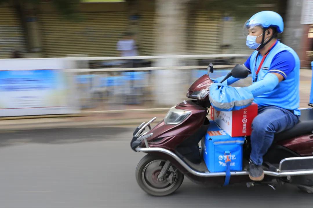 省委书记李锦斌视频连线马云合肥云火锅现场，明确“两个所有、一个全免”！