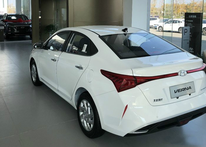 现代悦纳和帝豪17版哪个好,现代悦纳2020款自动挡落地价