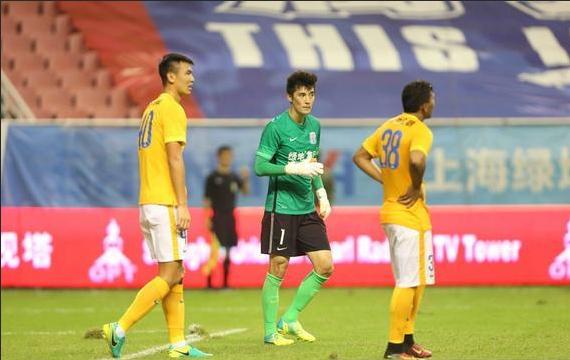 红牌冲突全过程,德比火爆冲突合集打架