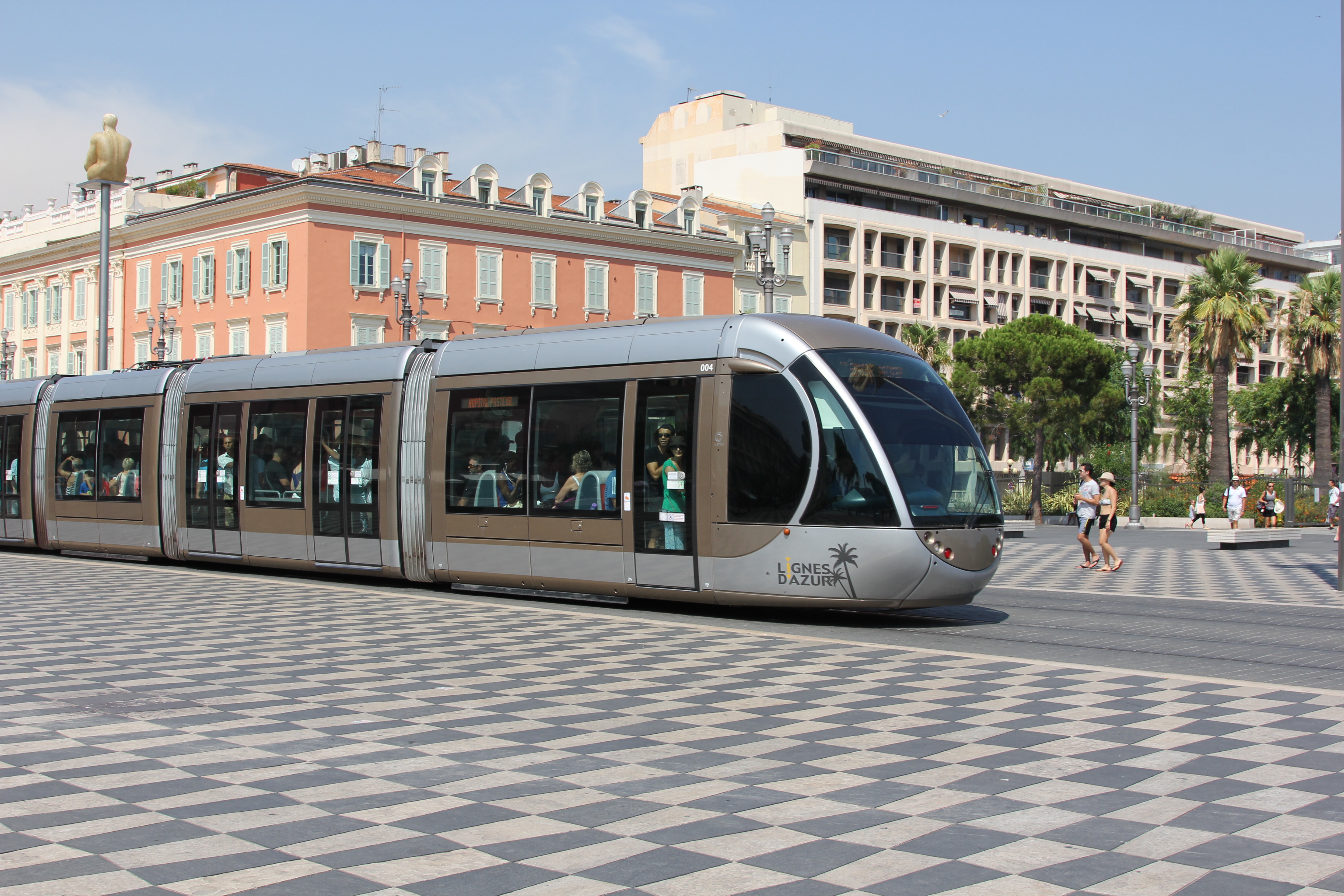 娉曞浗灏兼柉椋庢櫙,娉曞浗灏兼柉瑙嗛