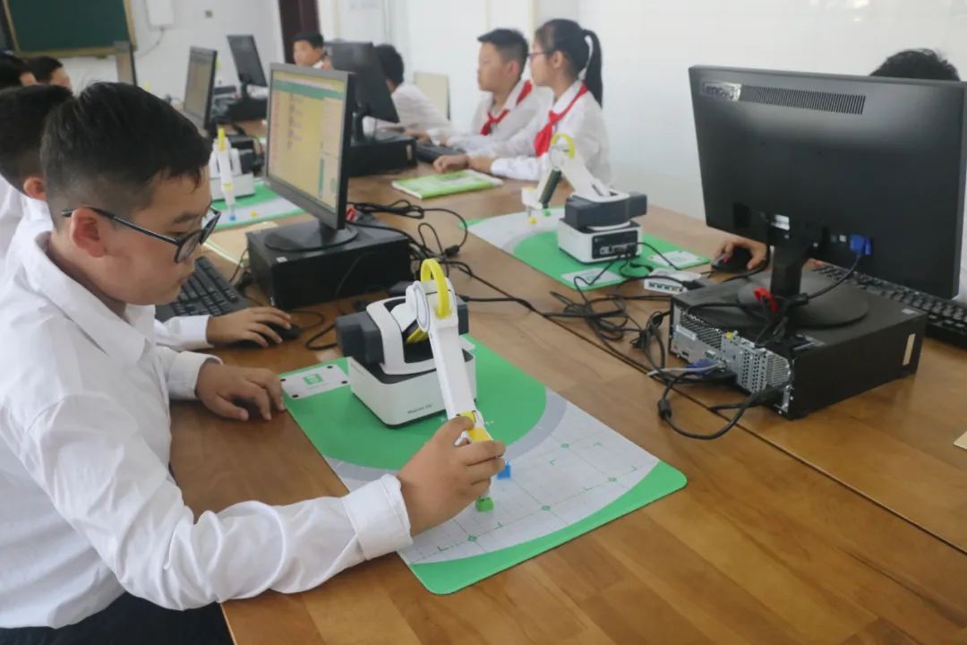 课后服务提质增效|莒县二小：“经典诵读+”，为“正雅”少年培根铸魂