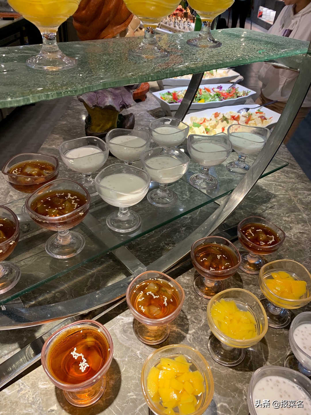 螃蟹虾扇贝,海鲜自助螃蟹和大扇贝