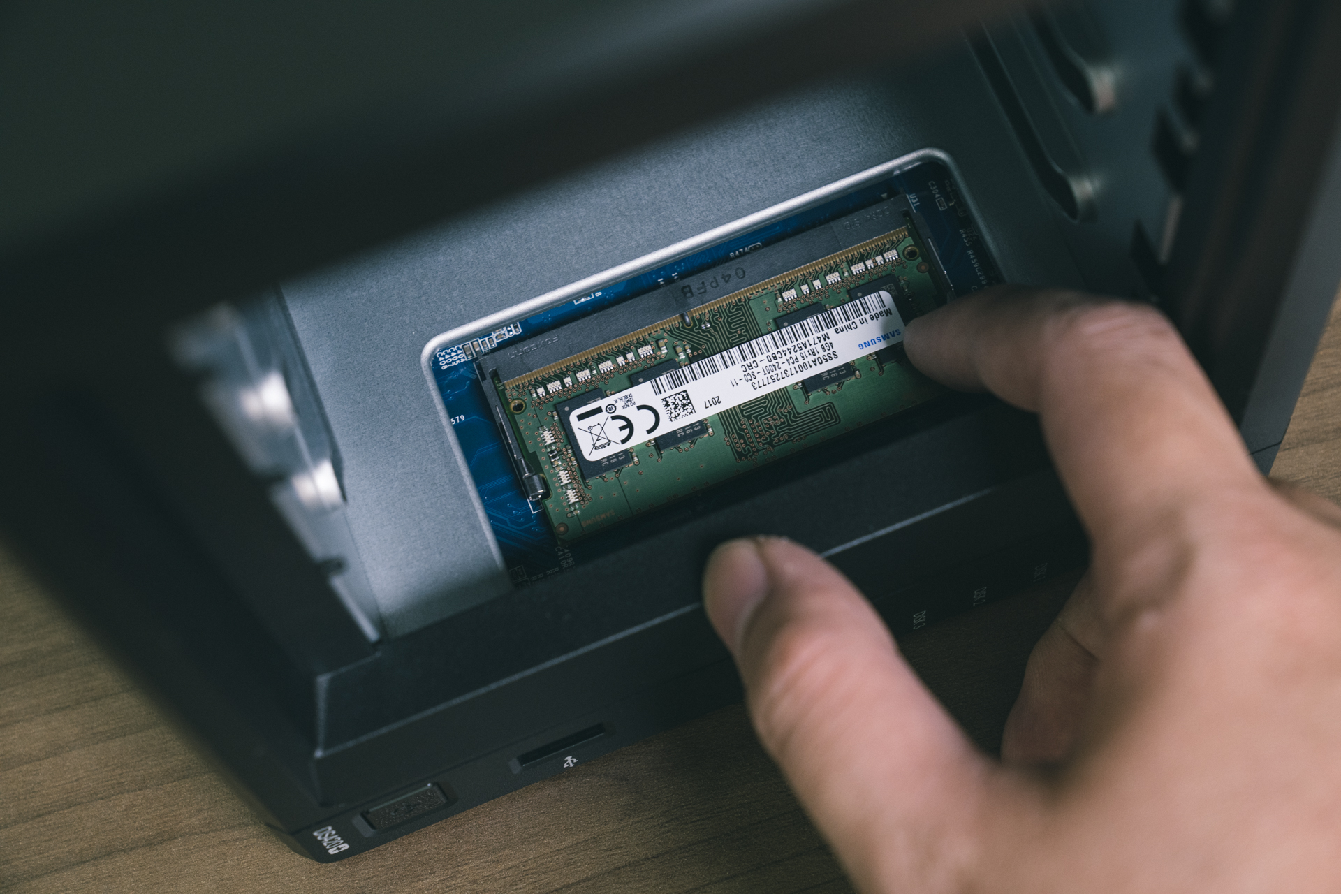 群晖4盘位nas哪个型号值得买,群晖ds220+和ds420+的区别