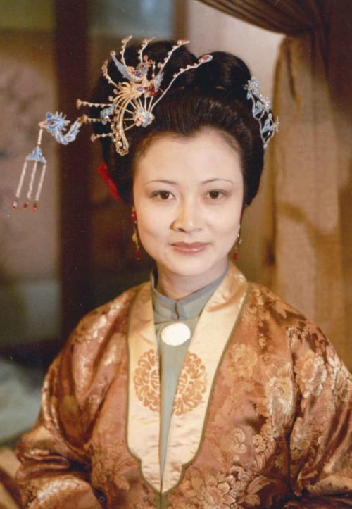 红楼梦贾府媳妇,红楼梦侯门秀女