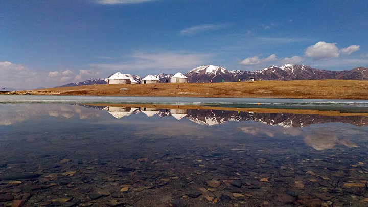 台湾妹子游*疆新**,二):一个人的寻梦之旅,真实而美好