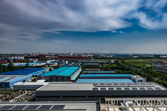 农村建房琉璃瓦和水泥瓦,水泥瓦和彩钢瓦哪个最实用