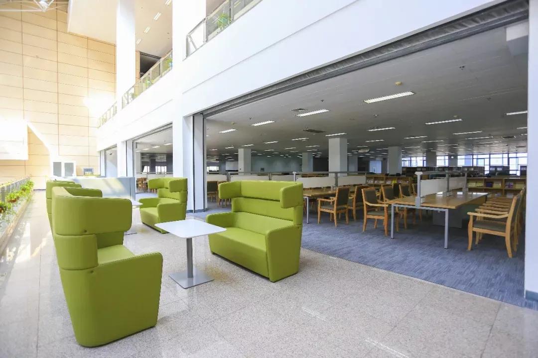 辽宁省高校(三十二)大连外国语大学