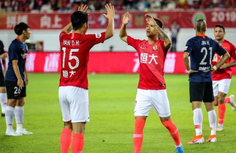 恒大主裁最新消息,恒大对鲁能的裁判