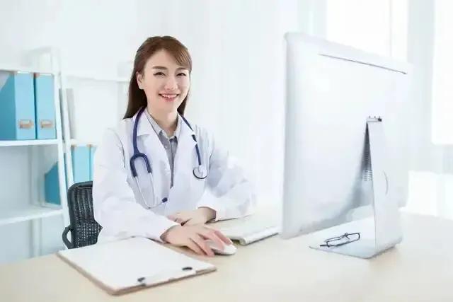 你容易脸红吗？你经常面若桃花吗？皮肤科医生带你打败玫瑰*疮痤**