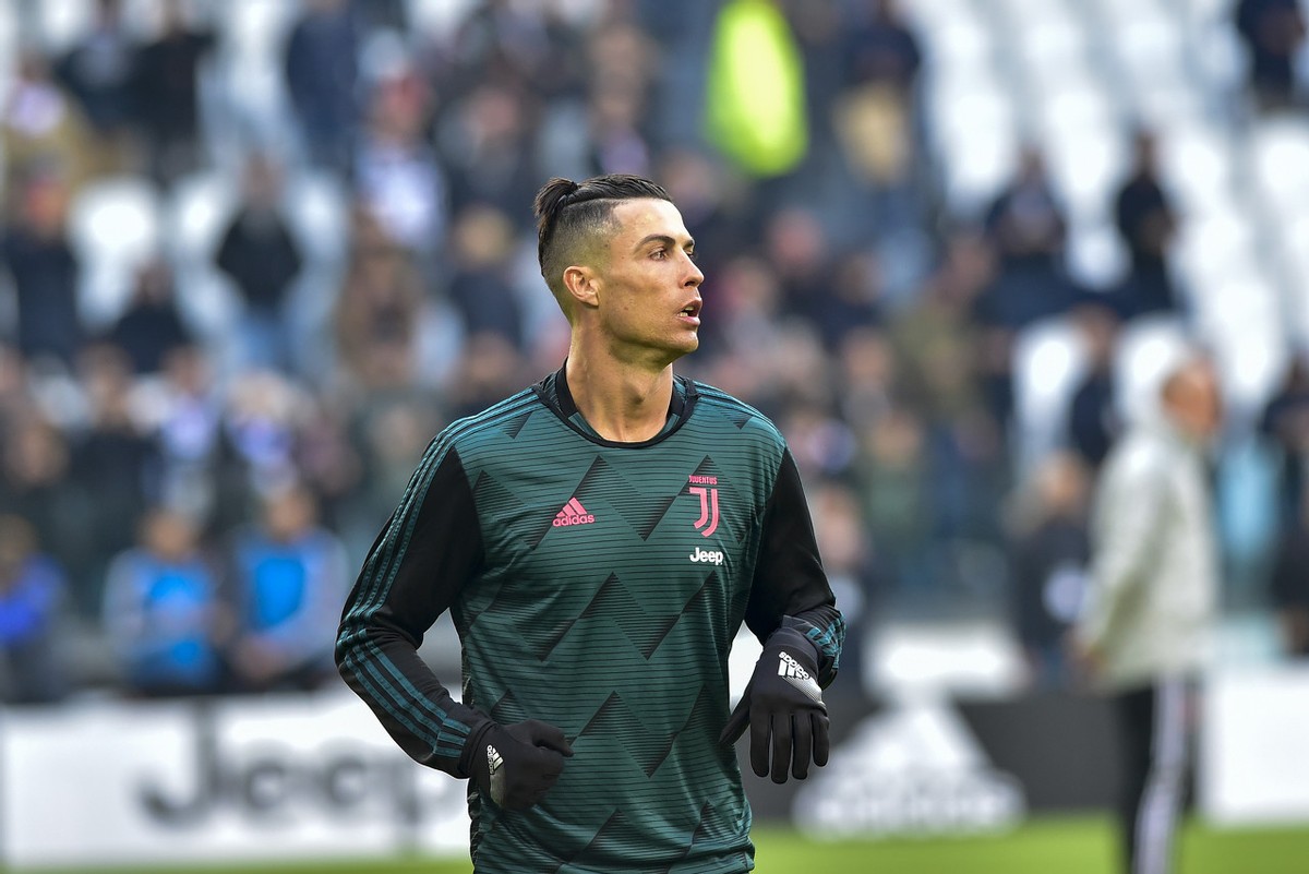 再见斑马军团！葡萄牙天王陷入瓶颈期，竟惨遭自家球迷冷嘲热讽