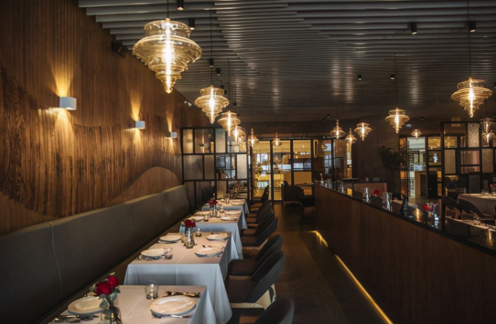 90后美女开咖啡馆赚够3000万,90后美女开餐饮一年120家