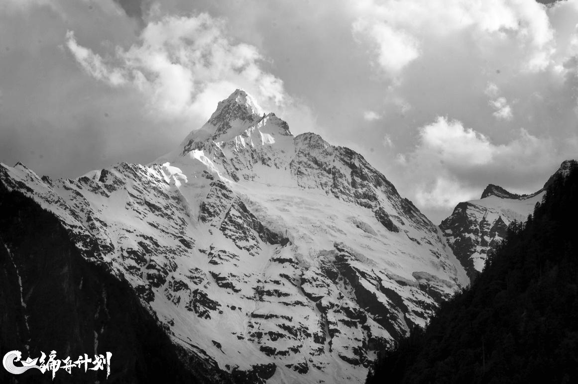 在海拔4200米，自己发电联机玩《暗黑2》的三天