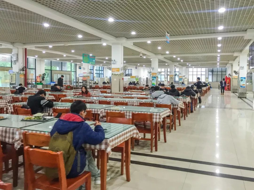 终于来了！武大超全吃货攻略，带你吃遍武汉大学