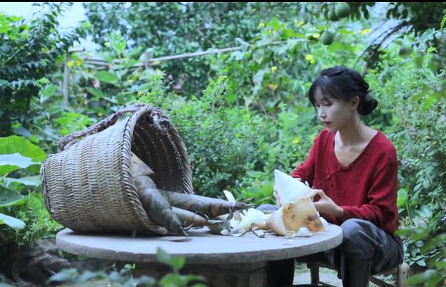 螺蛳粉闻着臭吃着香进到肚子,螺蛳粉闻臭师