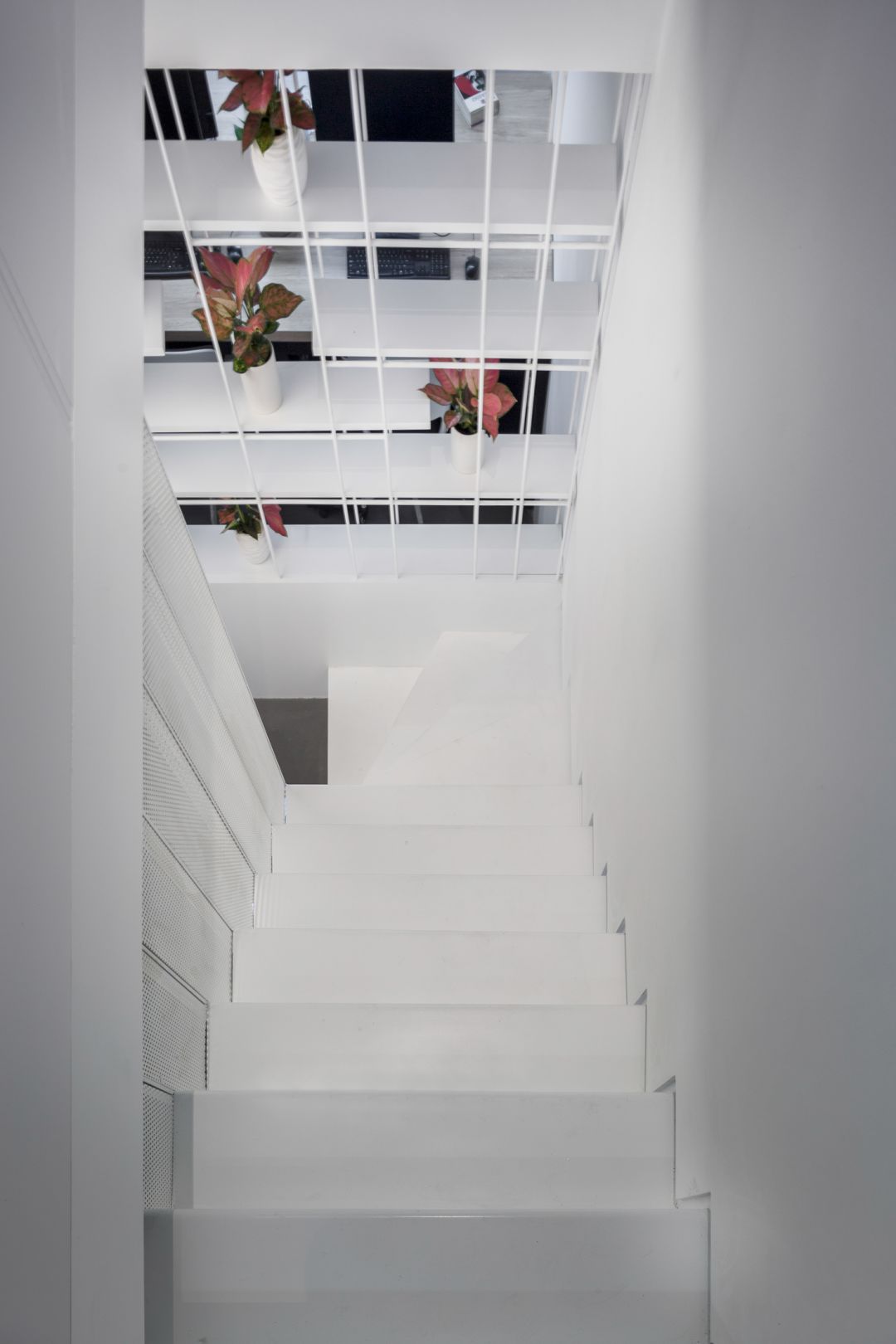 简约开放办公区设计,郑州办公空间设计风格