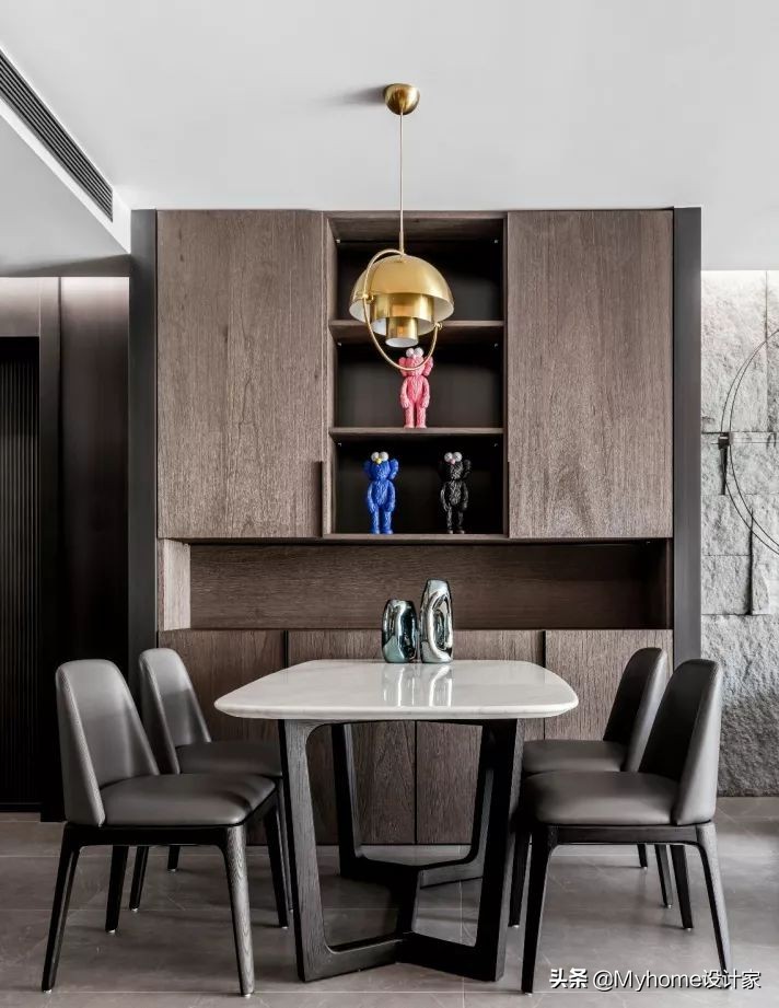 怎么挑选餐桌的材质,如何判断选多大尺寸的餐桌