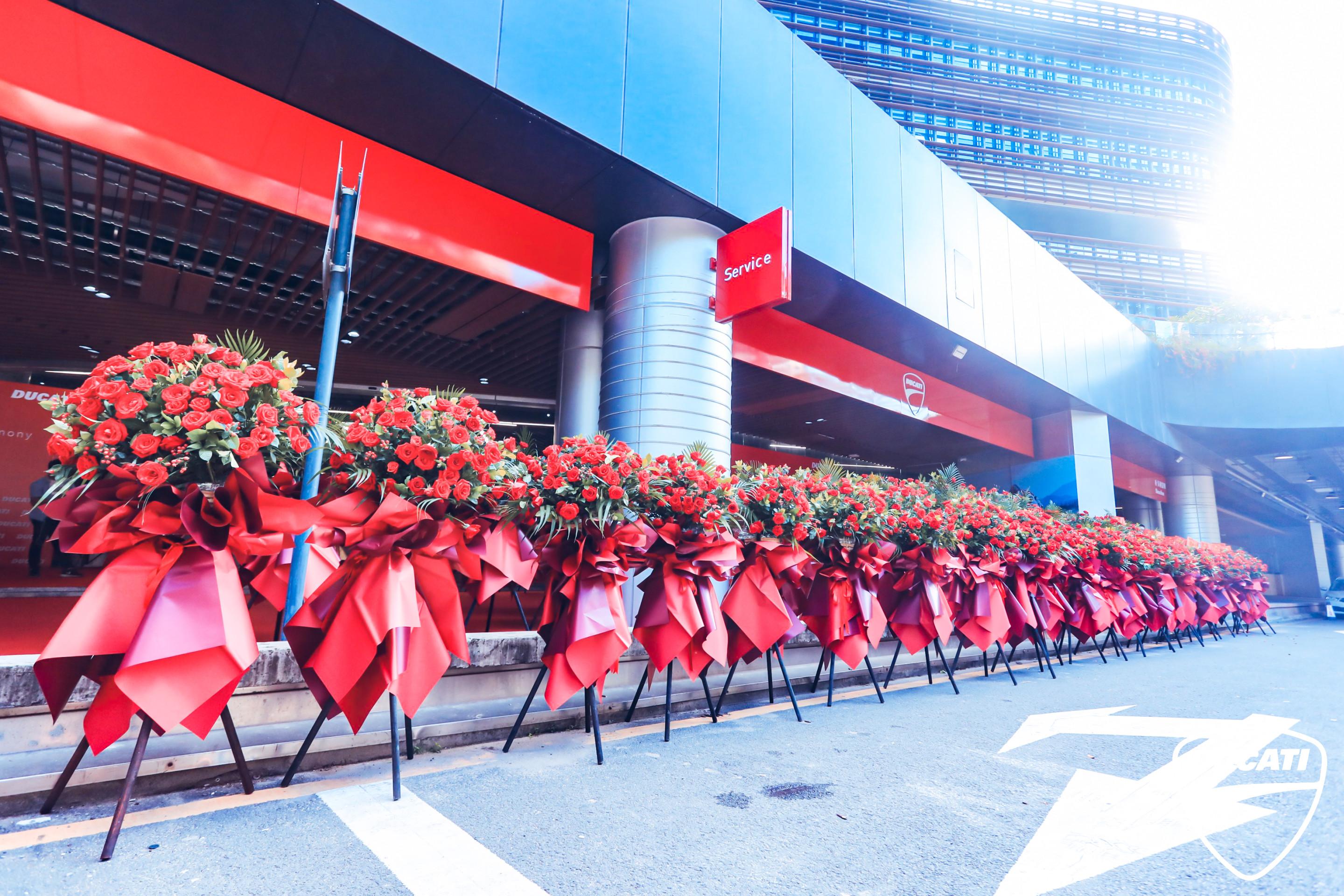 深圳杜卡迪中心店,郑州杜卡迪开业