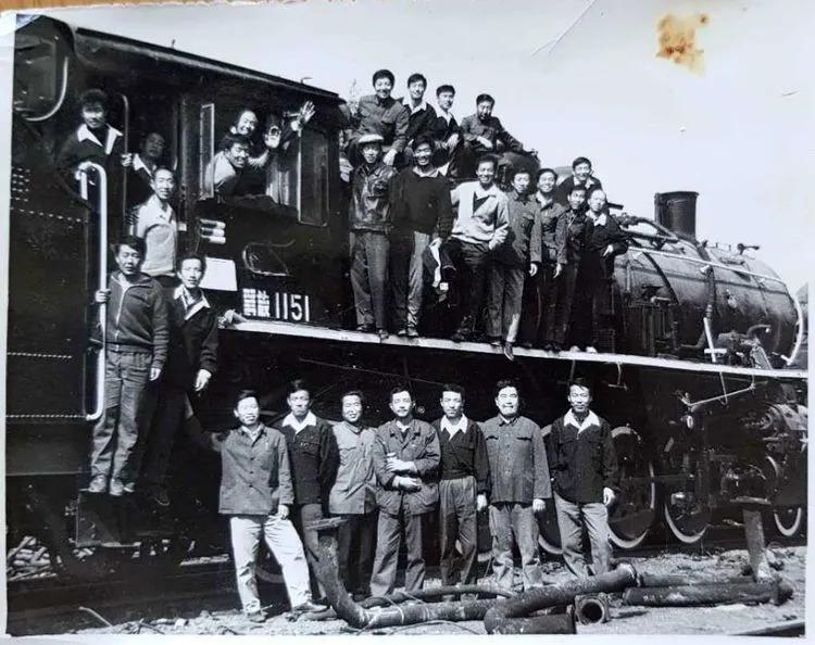 深切缅怀老宗师,缅怀足球教练