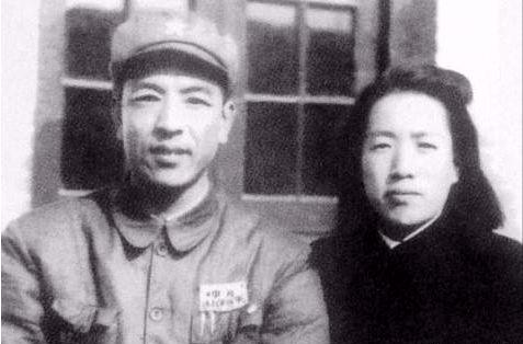 *飚耿**：曾送一只老虎给毛主席，身兼北欧三国使节，晚年成为副国级