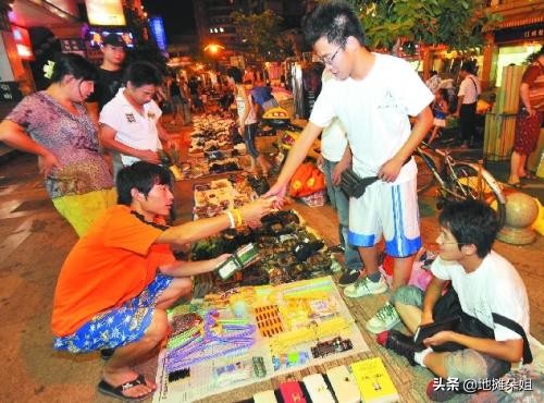 上海摆地摊卖袜子赚钱吗,摆地摊卖袜子的技巧